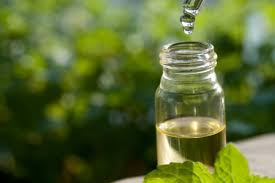 Ist Teebaumöl für Narben?