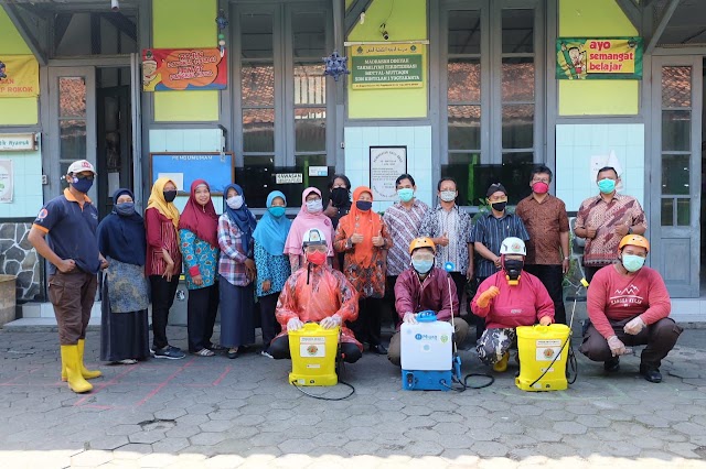 Aksi Penyemprotan Disinfektan Pramuka Peduli Kwarcab Kota Yogyakarta