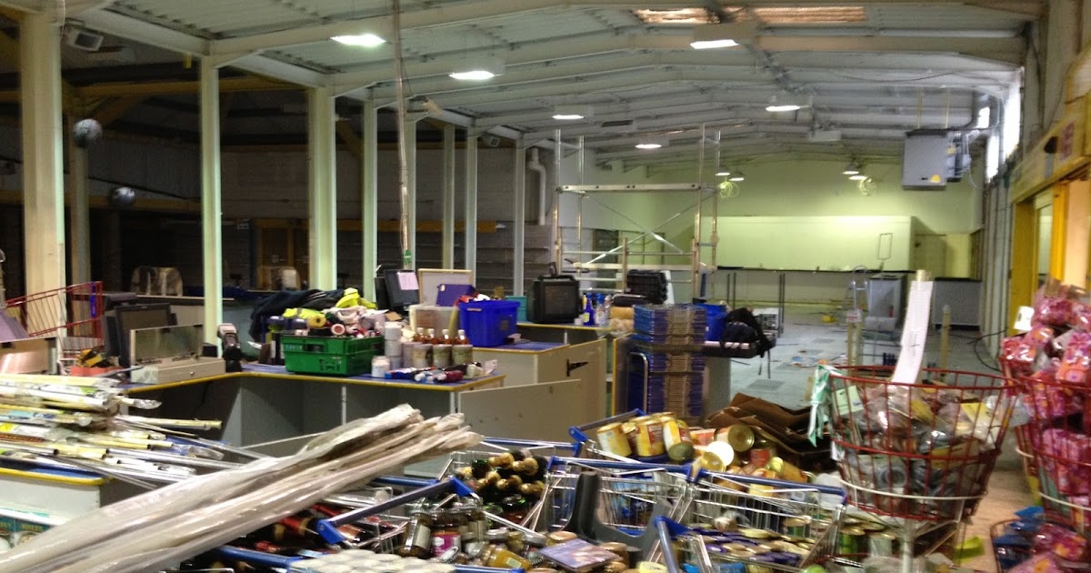 Experts in shop fitting & shop shelving Huge New