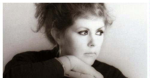 una medianoche clara: kirsty mac coll: from croydon to cuba... an ...