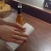 Πως να ανοίξετε ένα μπουκάλι μπύρας με ένα κομμάτι χαρτί [video]