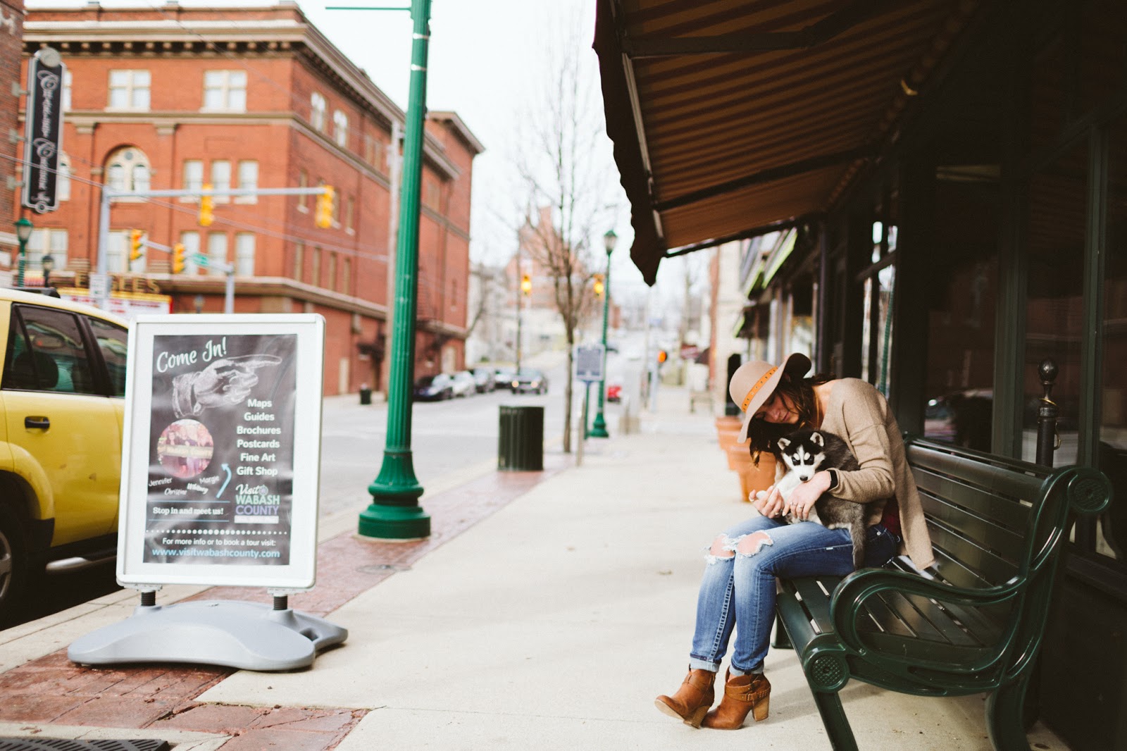 Downtown Wabash, IN Coffee + Puppy Date His Photo Girl