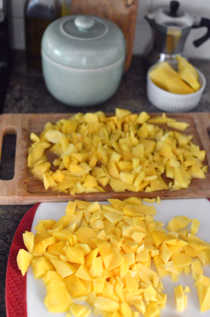 How to Make and Preserve Mango Jam