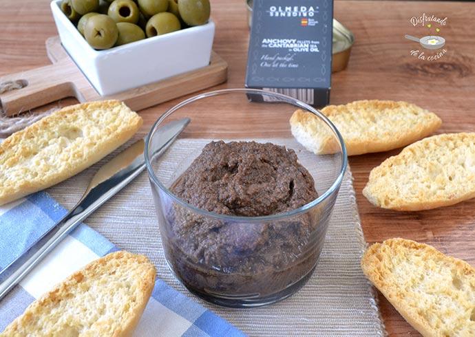 Tapenade, olivada o paté de aceitunas (Receta fácil)