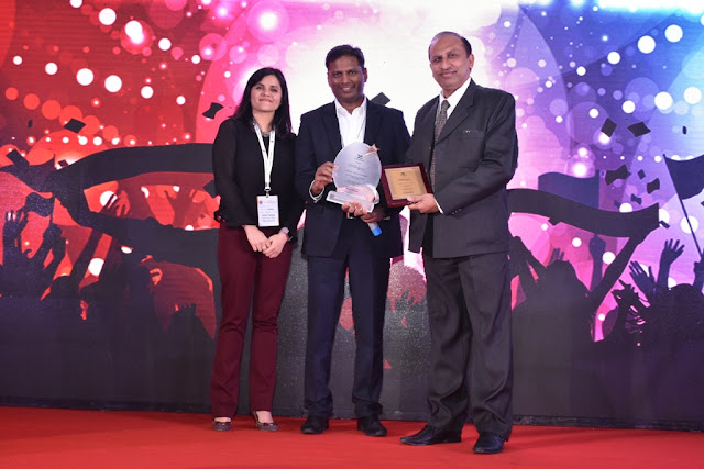 Acer India bags “The Best Customer Service Initiative” award at The Customer Fest Show 2017 Acer India bags “The Best Customer Service Initiative” award at The Customer Fest Show 2017