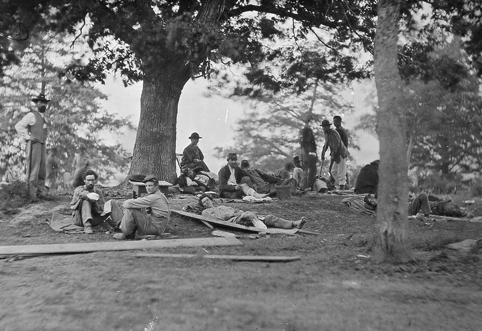 Wounded soldiers at rest near Marye's Heights, Fredericksburg, Virginia. After the battle of Spotsylvania, in 1864.