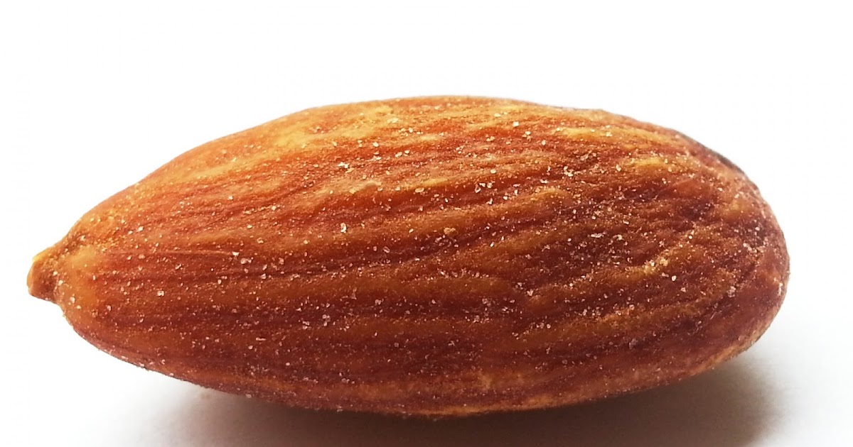 Almond Benefits Urdu Badam Ke Faide Almond Beauty Tips Almond Oil Uses