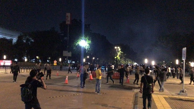 Suara Ledakan di Parkit Senayan, Saksi: Seperti Bom, Besar Getarannya Suara Ledakan di Parkit Senayan, Saksi: Seperti Bom, Besar Getarannya