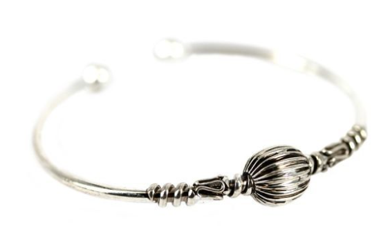 http://www.bijouxcherie.com/bracelet/954-bijoux-nepal.html