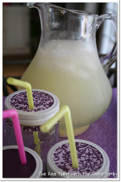 Yummy and cute American Girl Doll party ideas for a Felicity themed party! #AmericanGirlDoll #Party #Birthday #Food #RealCoake