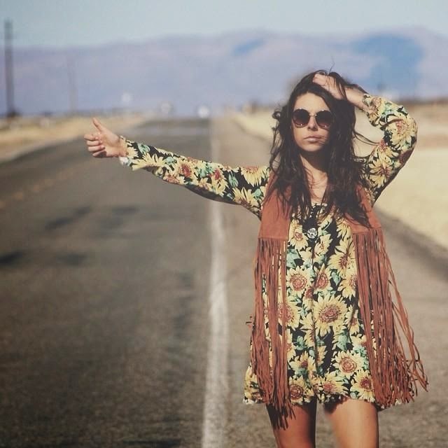 chaleco de flecos look boho