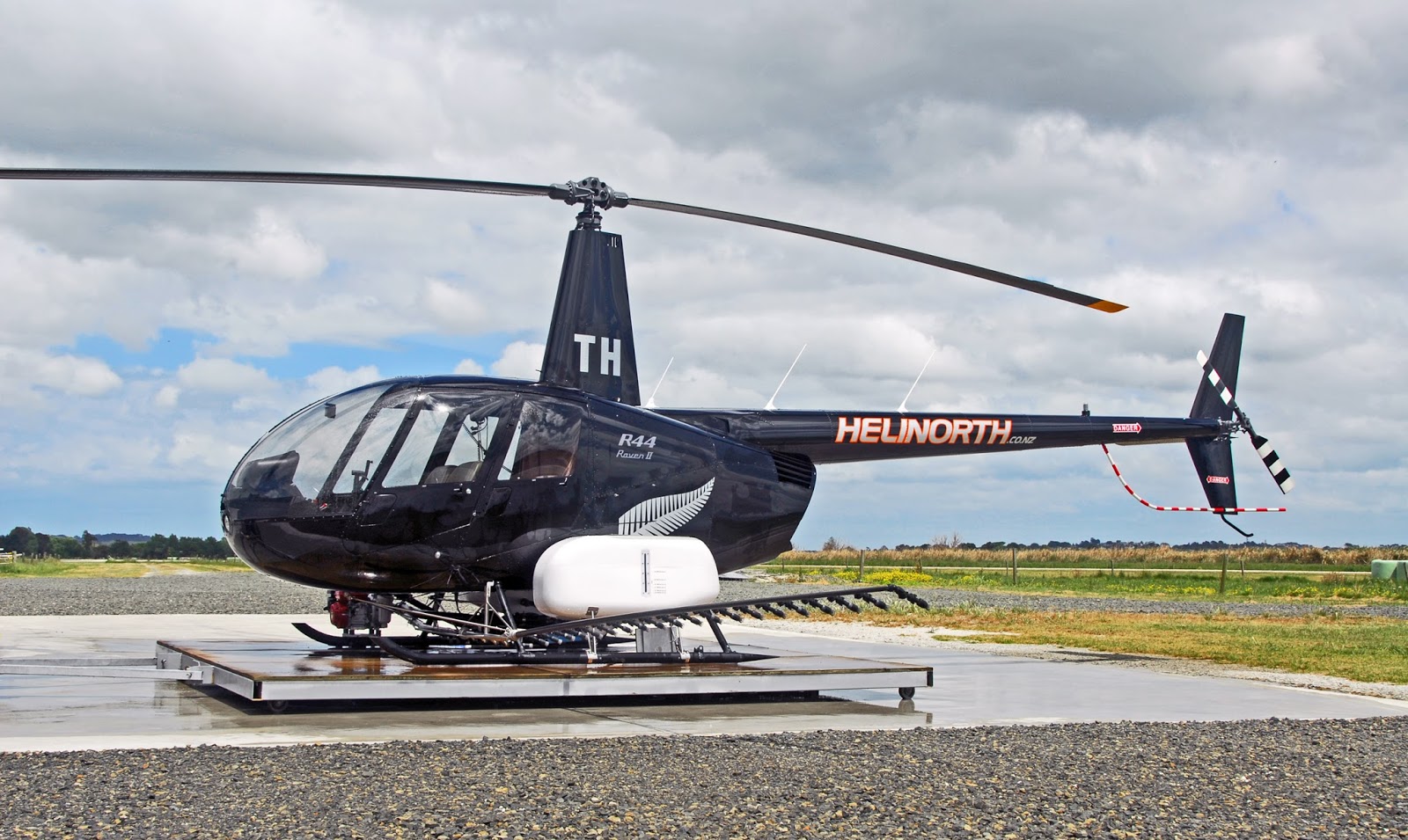 Аэродром Мячково Robinson r44