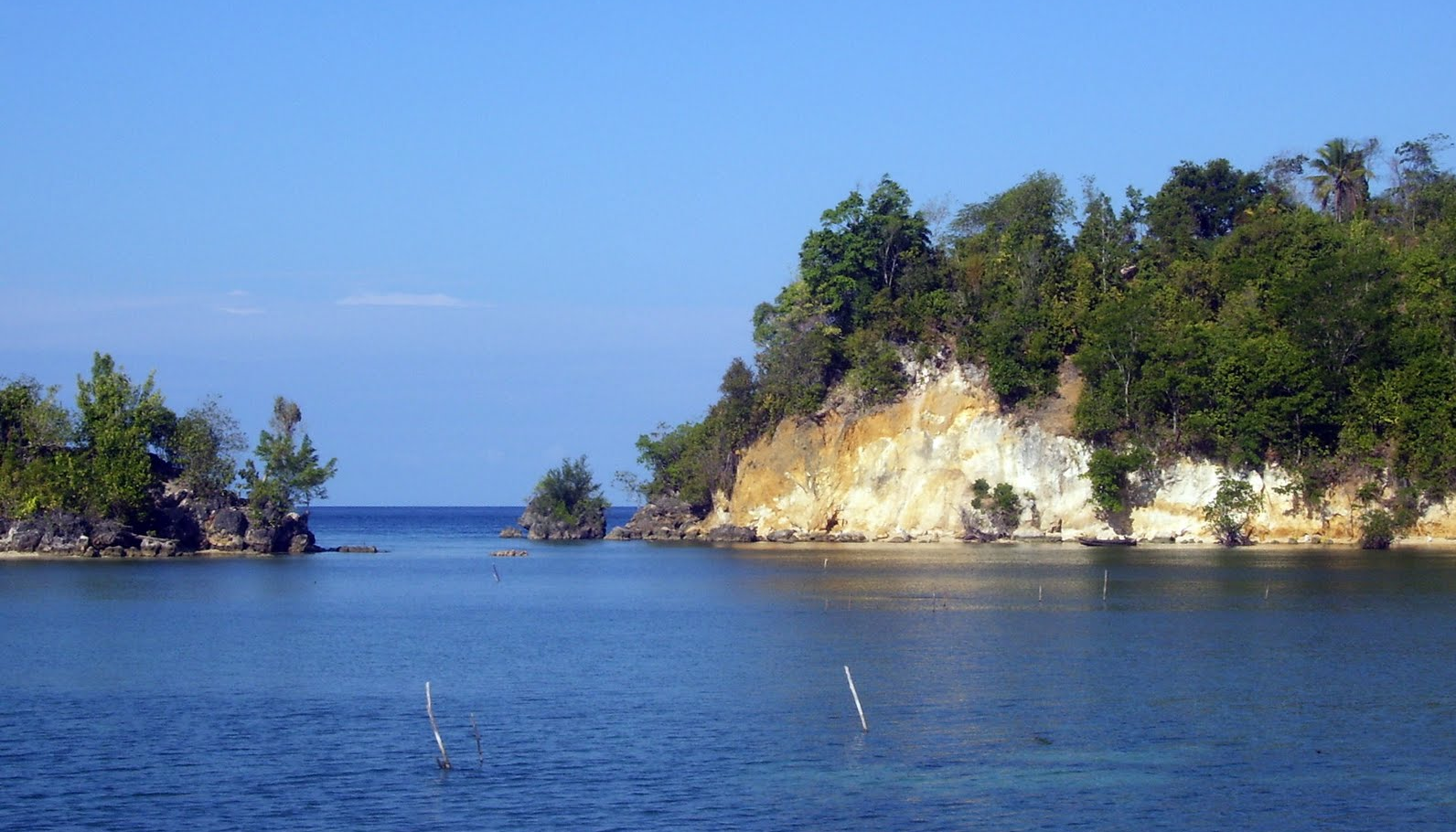 WELCOME TO WISATA PANTAI PROVINSI MALUKU UTARA!!!!! : wisata pantai