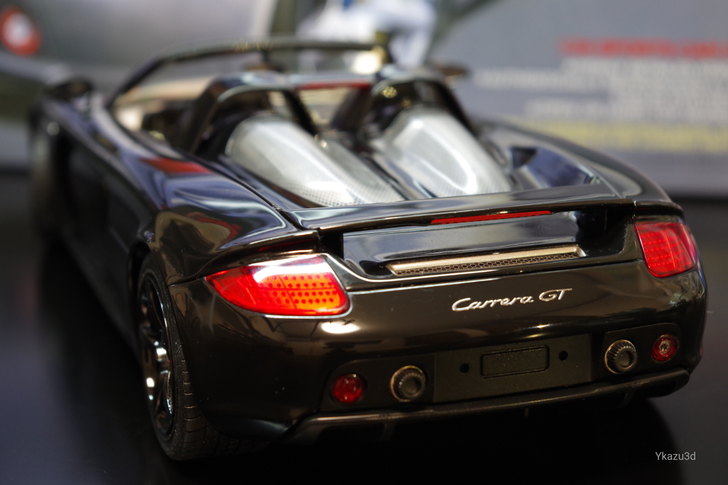 Amazon.com: Tamiya 300012050-1:12 Porsche Carrera GT, Medium