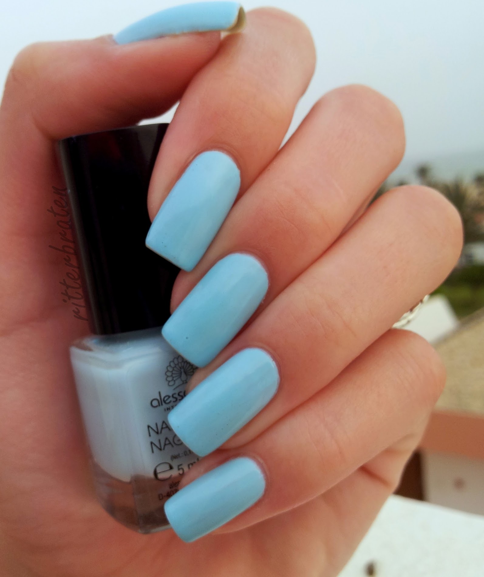 Alessandro Pale Blue Lagoon nail polish