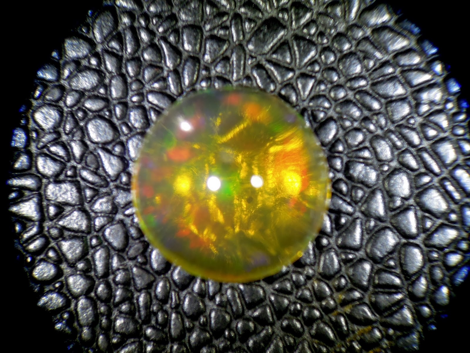 GALERI MHS Yellow OPAL 1.85 crt Full of Colour (YO01)