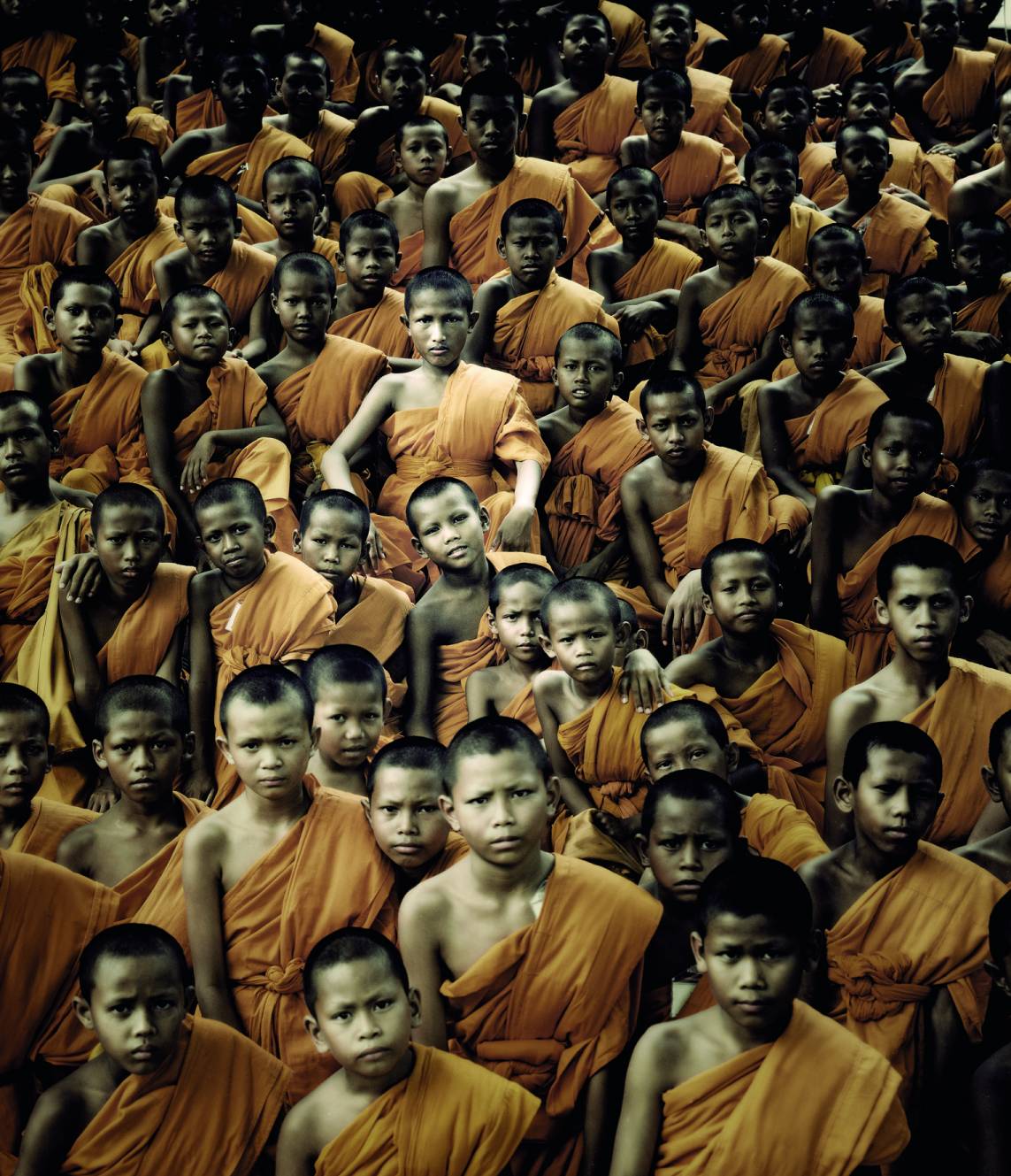 Stunning Photographs Of The World's Last Indigenous Tribes - BUDDHIST MONKS