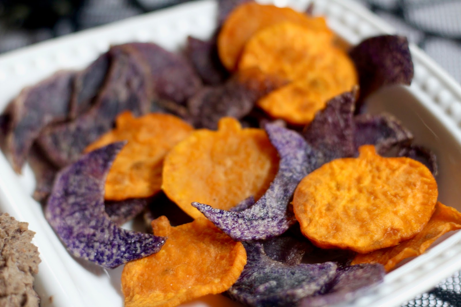 the dip by itself takes a total of 10 minutes to throw together the chips obviously a bit longer to save time and energy use store bought chips but