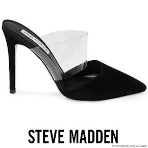 Queen-Letizia-wore-Steve-Madden-suede-pumps.jpg
