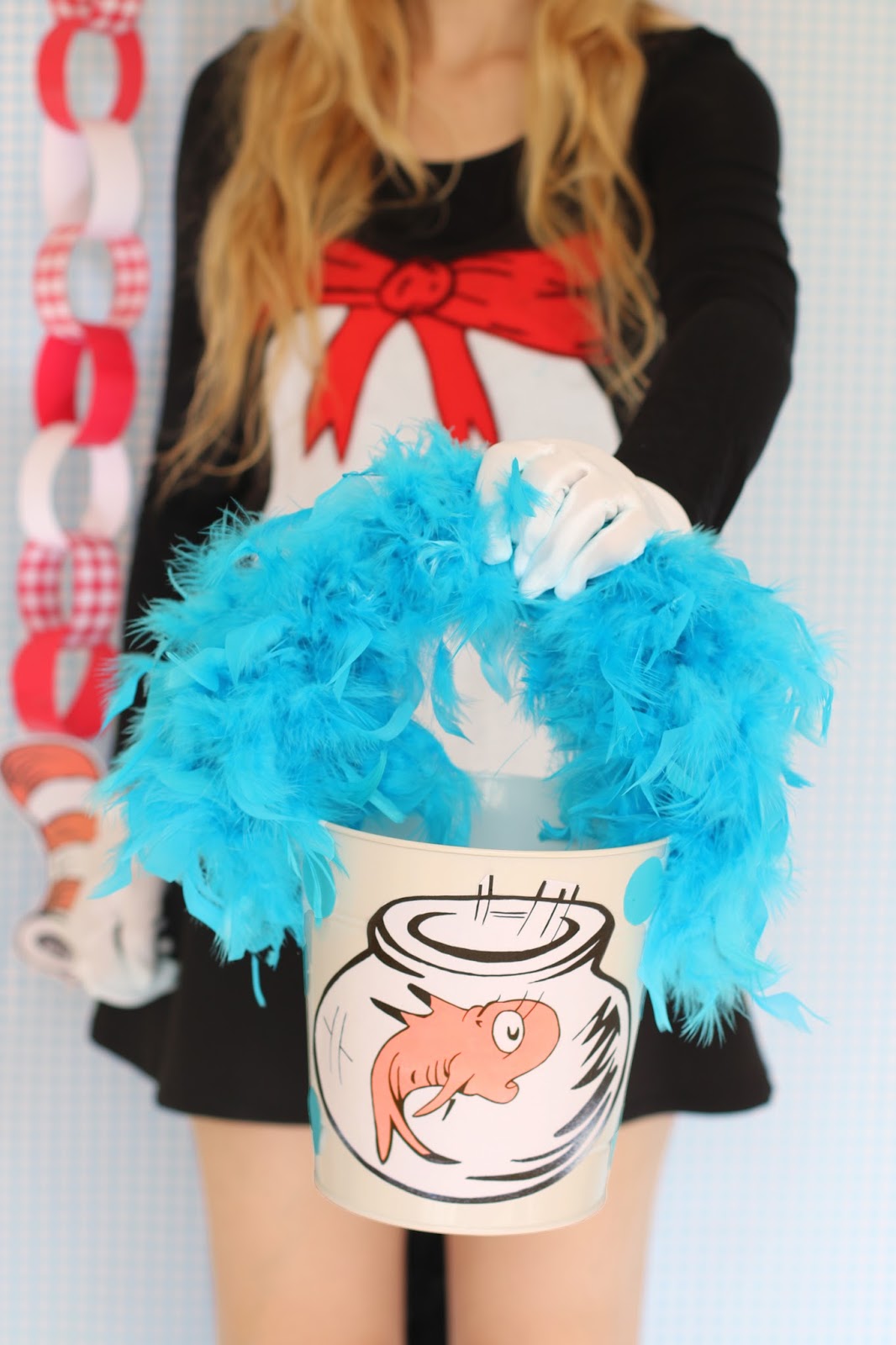 Cute Homemade Cat in the Hat Costume. Click through for full tutorial!