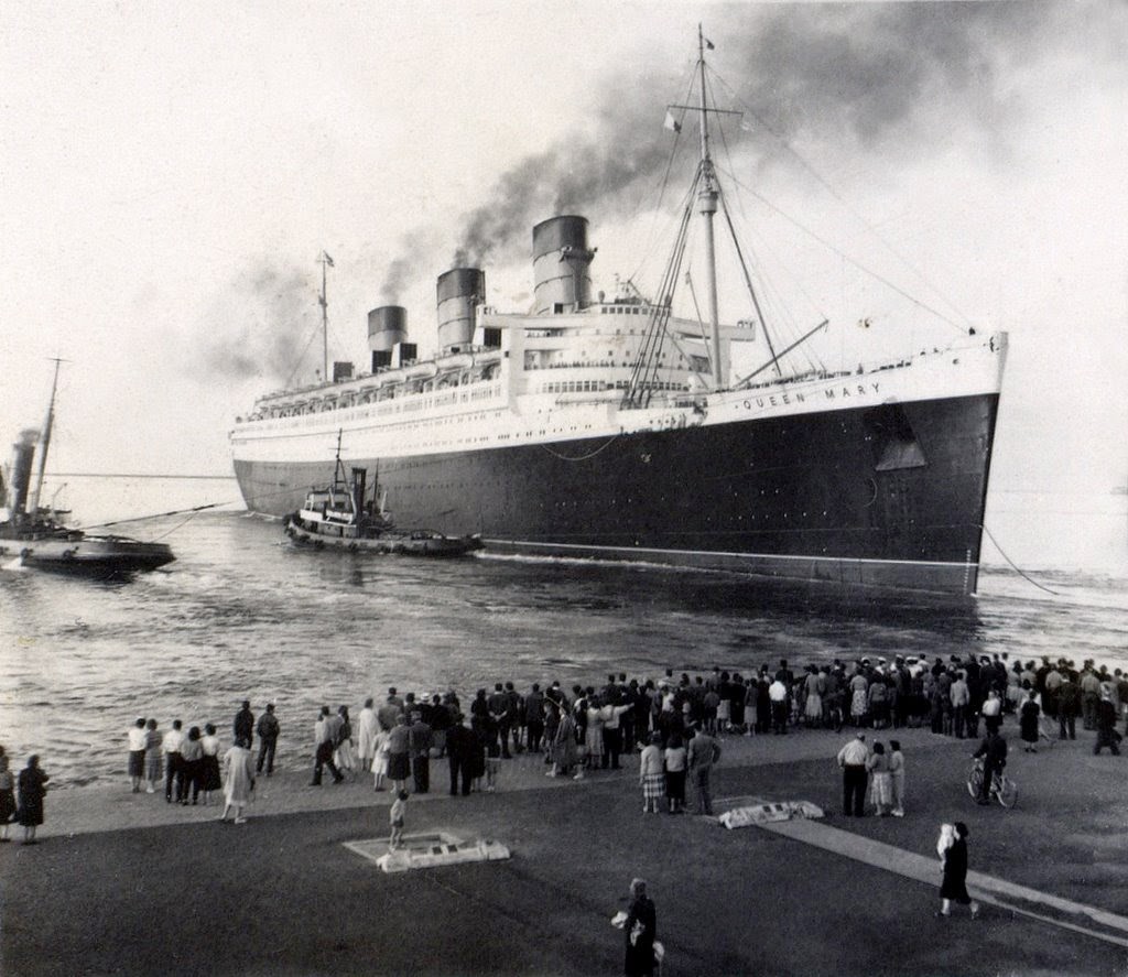 Ocean Superliners: The Queen Mary completed.... She was the second ...