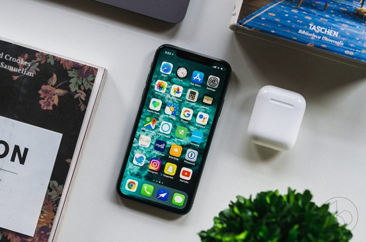 10 Smartphone dengan Kamera Terbaik Saat Ini 10 Smartphone dengan Kamera Terbaik Saat Ini