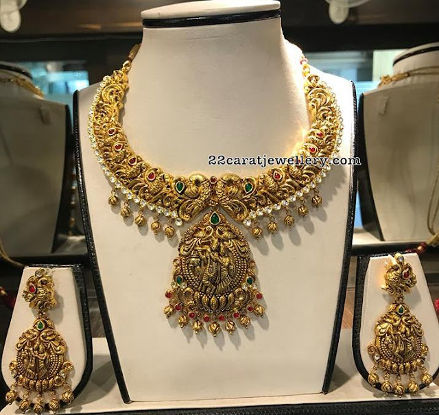 Peacock Nakshi Choker with Radha Krishna Pendant Peacock Nakshi Choker with Radha Krishna Pendant