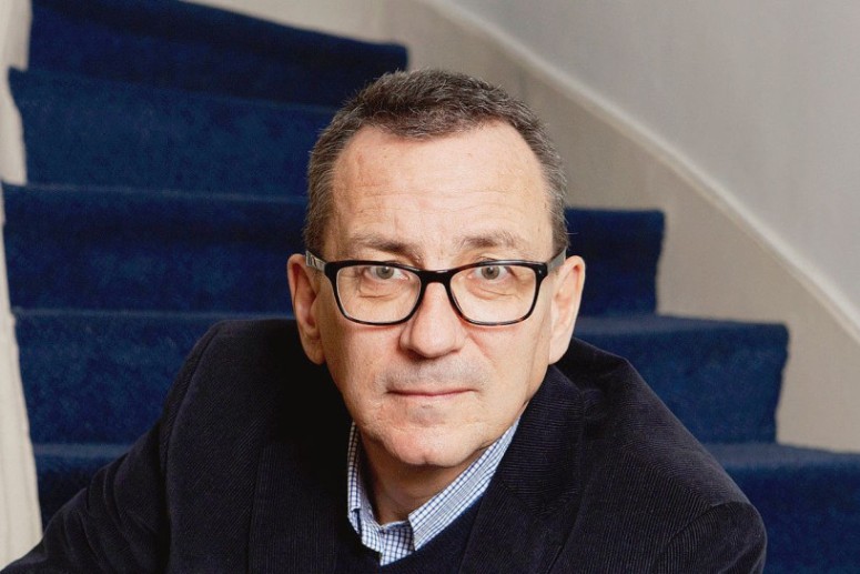 Le feu central Jérôme Leroy né en 1964