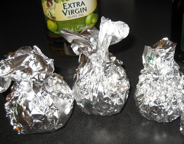 How to Make Foil-Wrapped Baked Onions Image