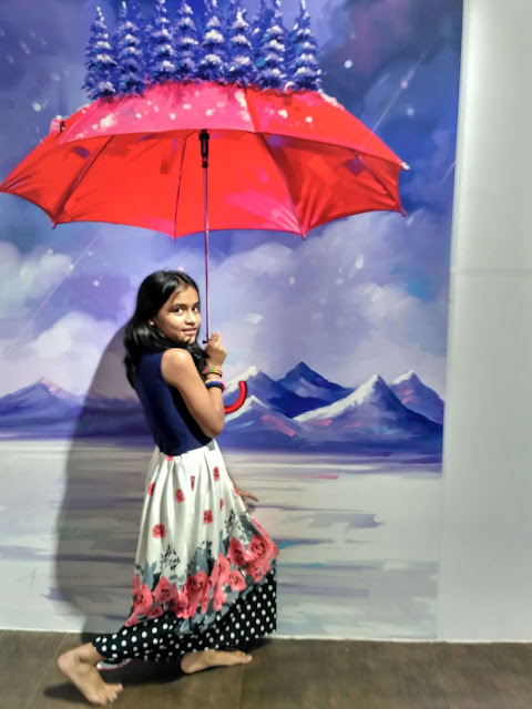 3 Dimensional painting on wall of rain 3 Dimensional painting on wall of rain