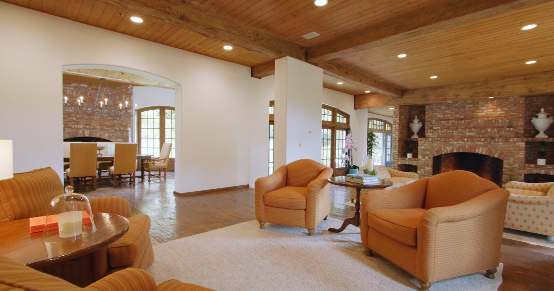 33 Interior Design Photos vs. 9989 Liebe Dr, Beverly Hills, CA Luxury Home Tour