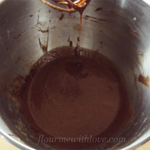 Morsels of Life - Chocolate Mousse Tarts Step 3 - Mix the chocolate into the egg mixture.