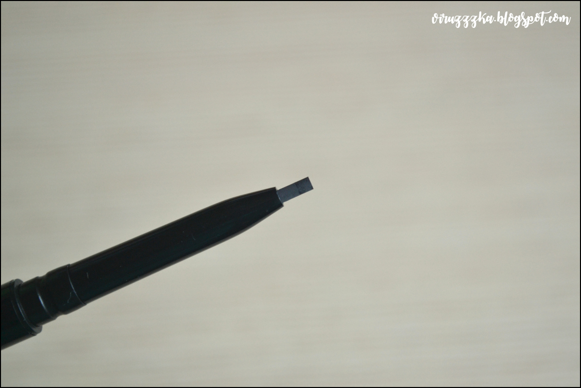 Vivienne Sabo Brow Arcade Slim 04 | Review & Swatches Vivienne Sabo Brow Arcade Slim 04 | Review & Swatches