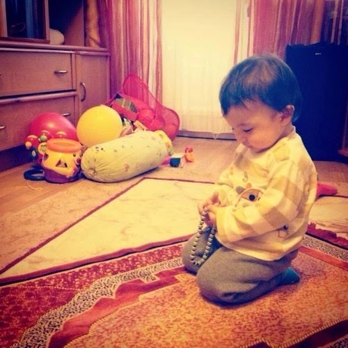 صور اطفال يصلون , صور اطفال 2015