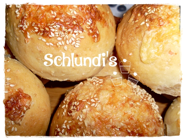 Käse-Sesam-Brötchen – Schlundis