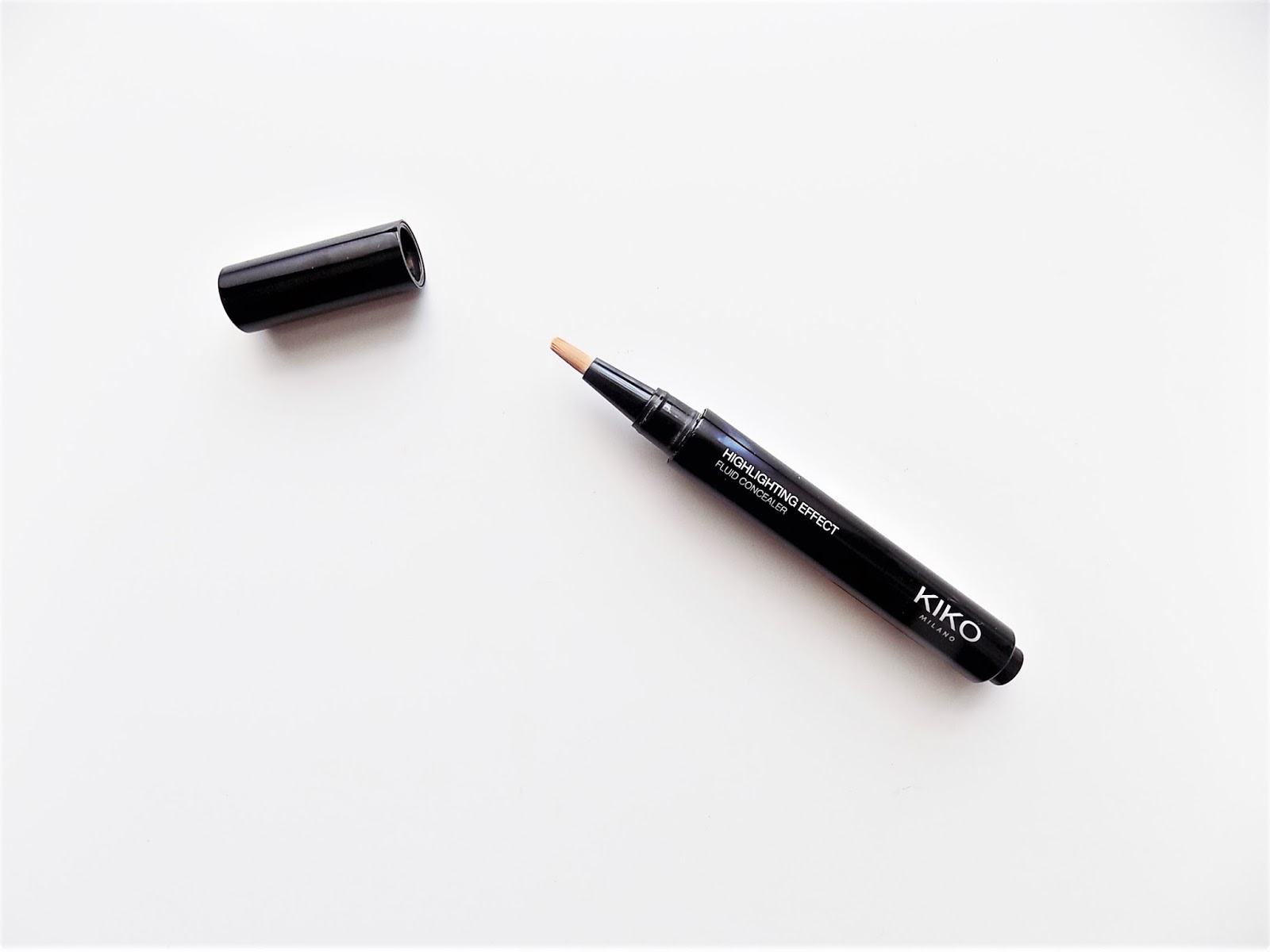 Kiko milano highlighting effect fluid concealer. Кико милано корректор. Fluid concealer. Fluid concealer. Консилер prep prime light boost.