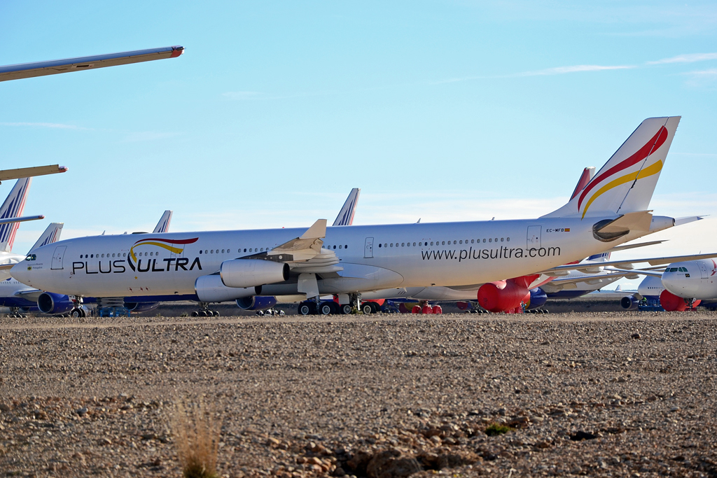 Ricardo Gomes - The True Life of a True Spotter: Aeroporto de Teruel (LETL)