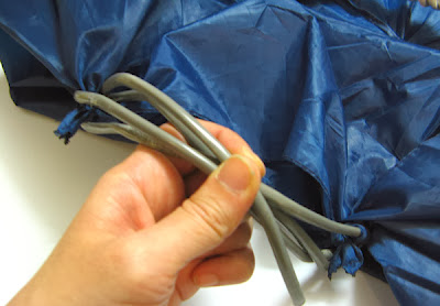 How to make a Bag from a Broken Umbrella
