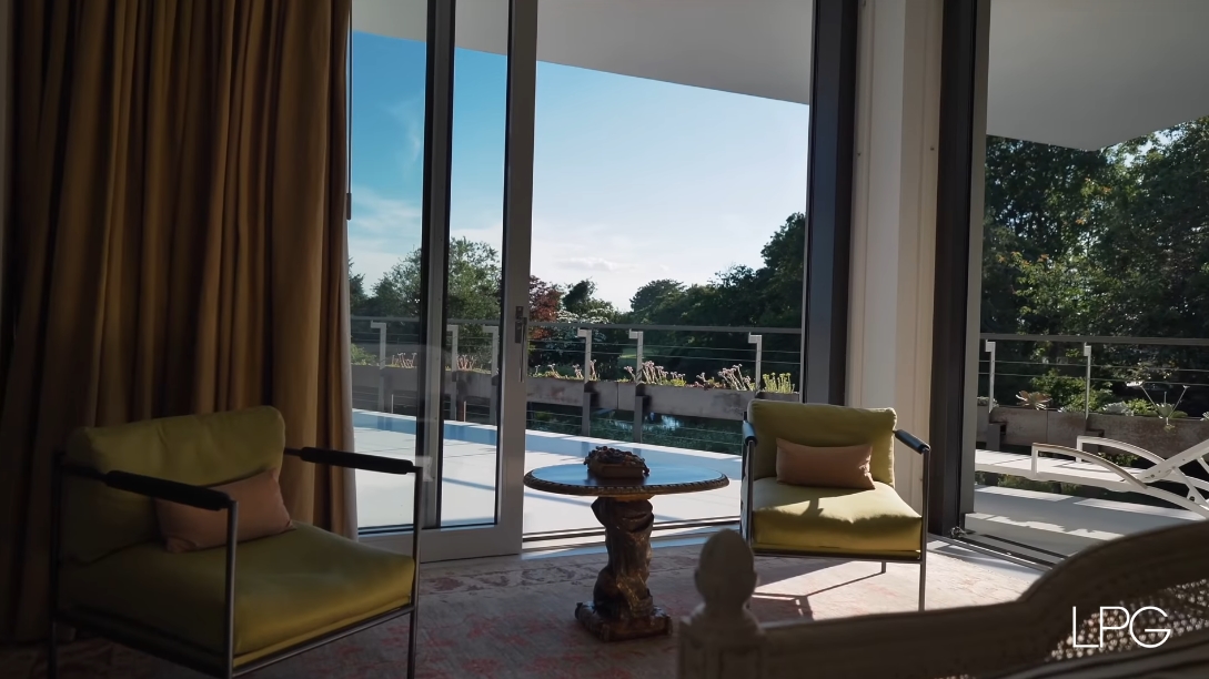 38 Interior Design Photos vs. 40 Sayres Path, Wainscott, NY Luxury Mansion Tour
