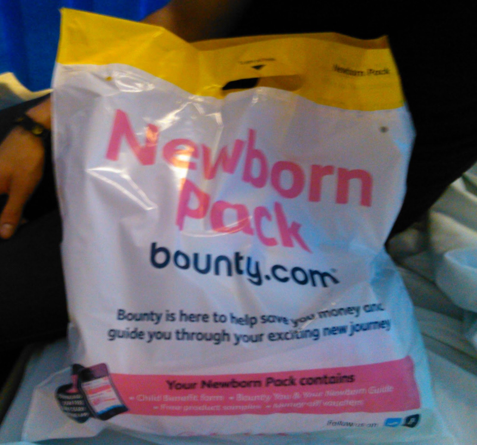 Jak vyřídit český rodný list a pas pro dítě narozené v Anglii