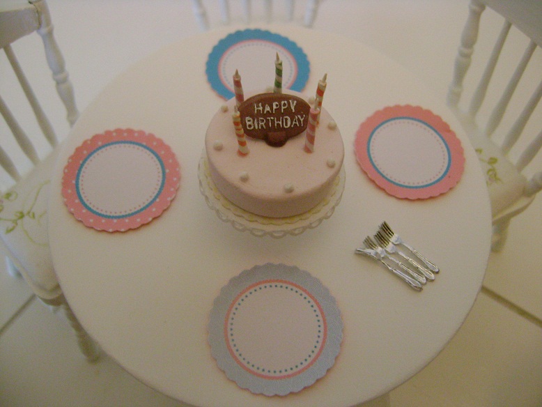Baking In Miniature New Paper Plate Designs