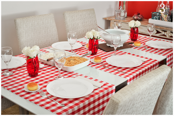 mesa posta para almoço