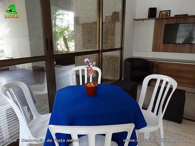 Toalhas coloridas para mesa dos convidados