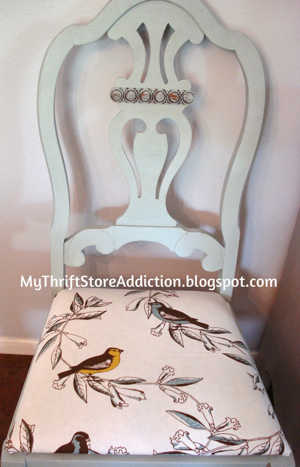 Chalk painted thrift store chair upcycle