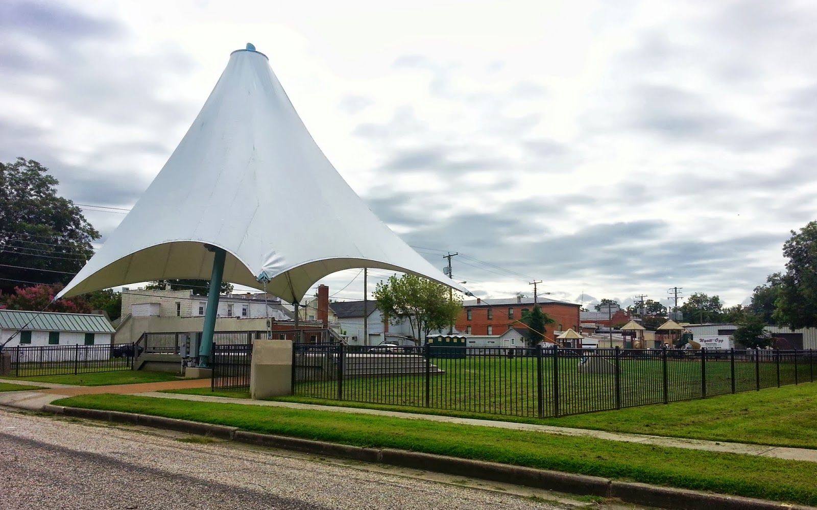 foobella design A View of West Point, Virignia 2