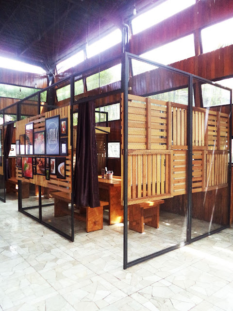 [Weekend Review] B'Tur Resto and Cafe a Friendly Place Buat Kumpul Bareng Teman dan Keluarga di Kawasan Puncak Bogor