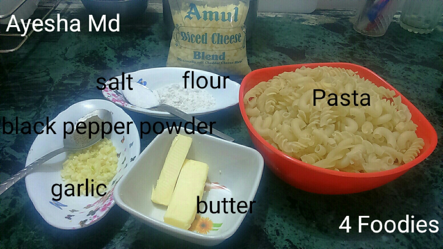 4 Foodies: Creamy Cheese White Sauce Pasta...an Italian dish