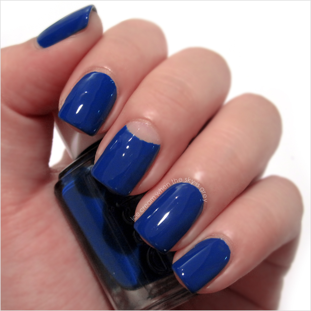 ice cream when the sky is grey: Nail Art Tutorial: Blue & Silver ...