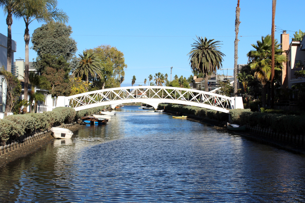 Venice canals - weekend in Los Angeles, travel blog