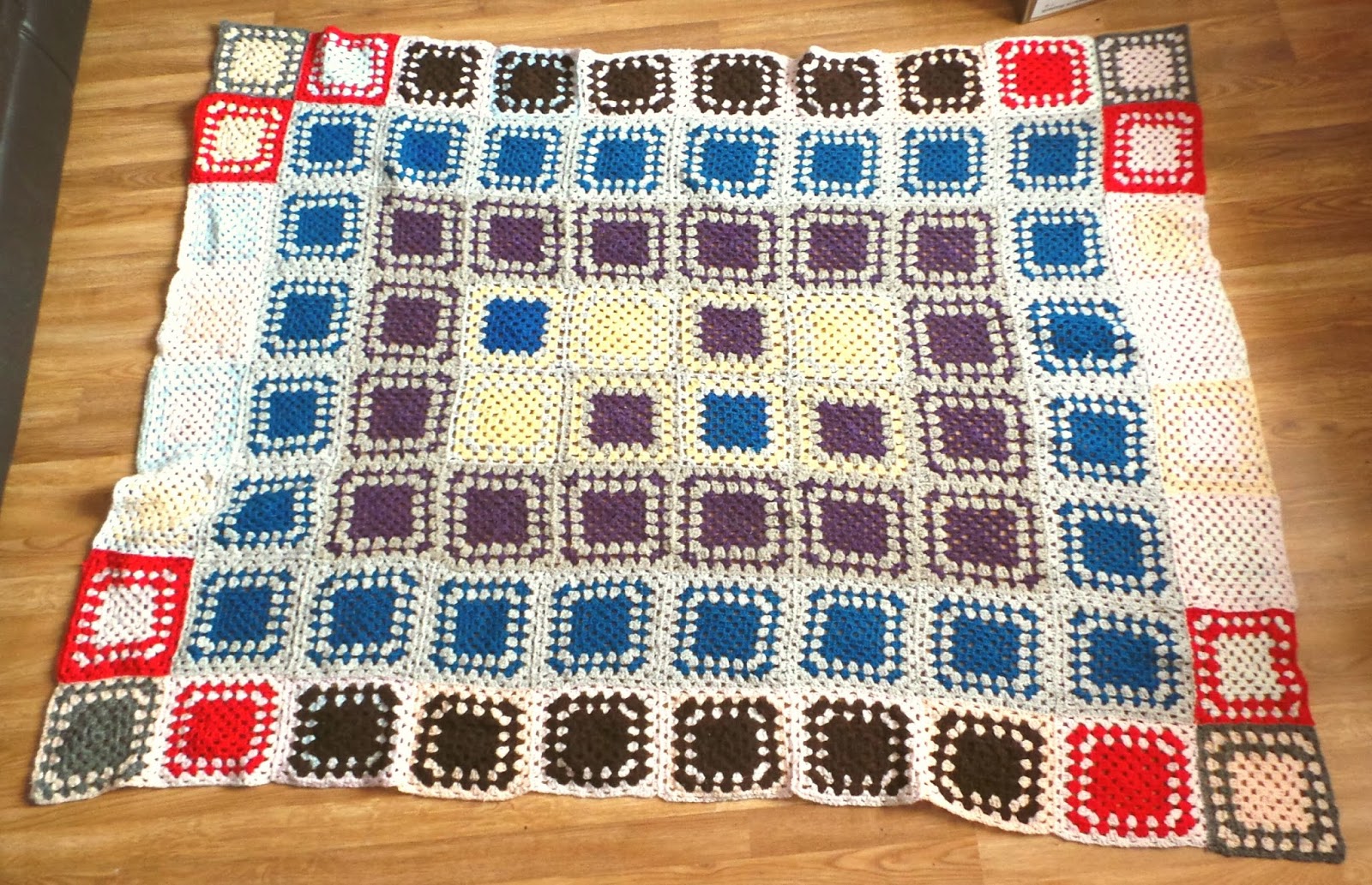How to Make a Granny Square Blanket from Leftover Scrap Yarn Crafting